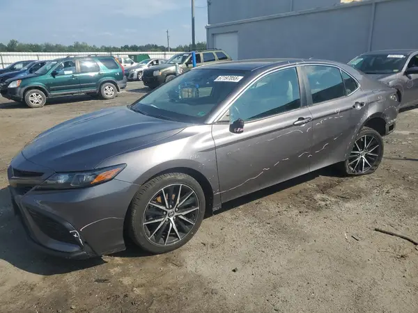 4T1G11AK4NU017736 2022 TOYOTA CAMRY - Image 1