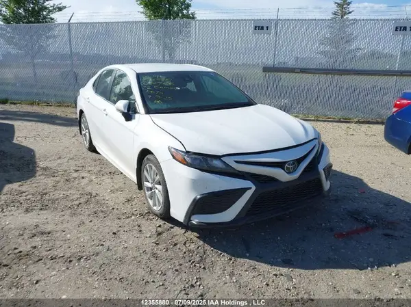4T1G11AK4NU029126 2022 TOYOTA CAMRY - Image 1