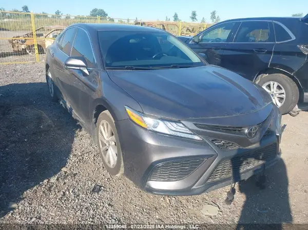 4T1G11AK4NU029238 2022 TOYOTA CAMRY - Image 1