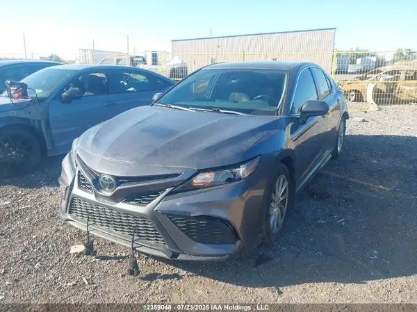4T1G11AK4NU029238 2022 TOYOTA CAMRY - Image 2