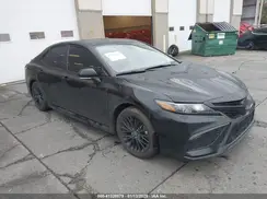4T1G11AK4NU030700 2022 TOYOTA CAMRY