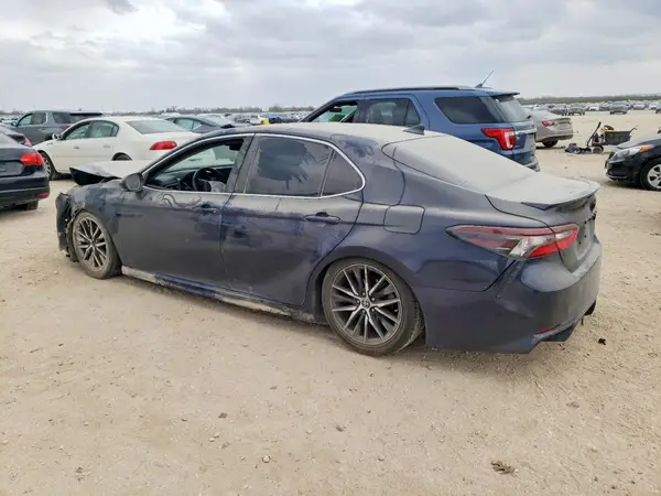 4T1G11AK4NU036965 2022 TOYOTA CAMRY - Image 2