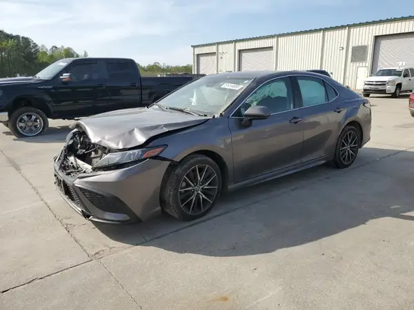 4T1G11AK4NU048064 2022 TOYOTA CAMRY - Image 1