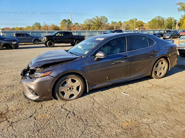 4T1G11AK4NU048128 2022 TOYOTA CAMRY - Image 1