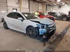 4T1G11AK4NU049294 2022 TOYOTA CAMRY