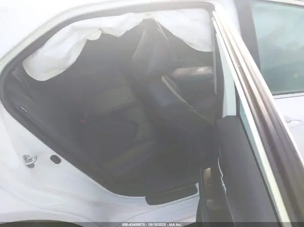 4T1G11AK4NU059078 2022 TOYOTA CAMRY - Image 8
