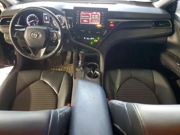 4T1G11AK4NU068685 2022 TOYOTA CAMRY - Image 8