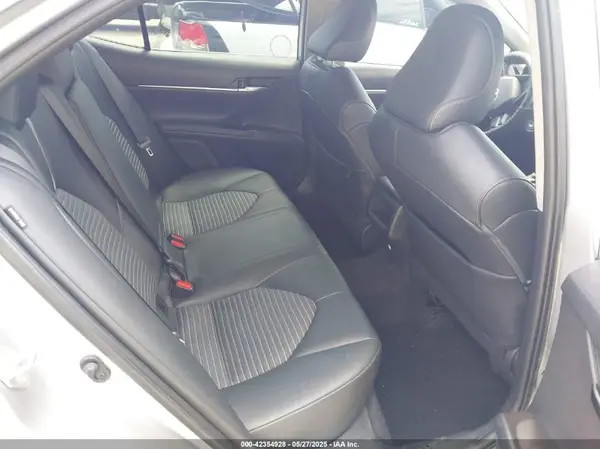 4T1G11AK4NU618757 2022 TOYOTA CAMRY - Image 8