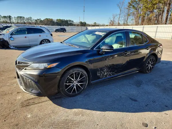4T1G11AK4NU623778 2022 TOYOTA CAMRY - Image 1