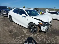 4T1G11AK4NU632027 2022 TOYOTA CAMRY