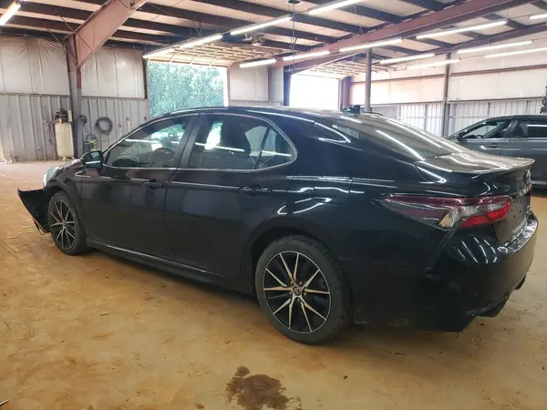 4T1G11AK4NU634280 2022 TOYOTA CAMRY - Image 2