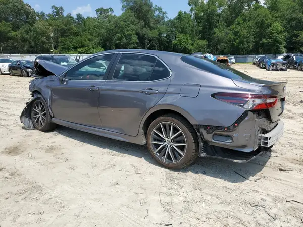 4T1G11AK4NU642833 2022 TOYOTA CAMRY - Image 2