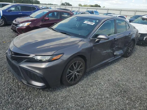 4T1G11AK4NU649443 2022 TOYOTA CAMRY - Image 1