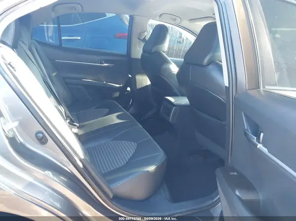 4T1G11AK4NU656201 2022 TOYOTA CAMRY - Image 8