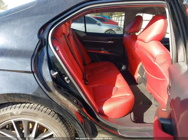 4T1G11AK4NU658384 2022 TOYOTA CAMRY - Image 8