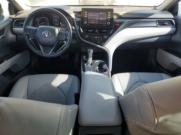 4T1G11AK4NU660667 2022 TOYOTA CAMRY - Image 8