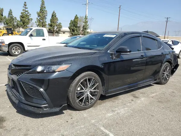 4T1G11AK4NU661429 2022 TOYOTA CAMRY - Image 1