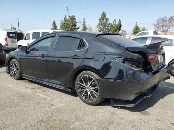 4T1G11AK4NU661429 2022 TOYOTA CAMRY - Image 2