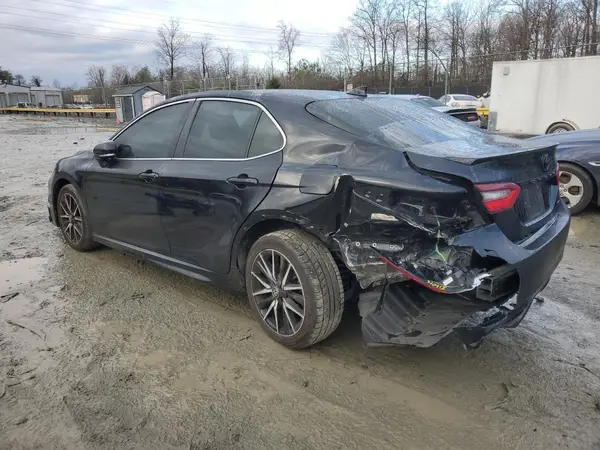 4T1G11AK4NU663147 2022 TOYOTA CAMRY - Image 2