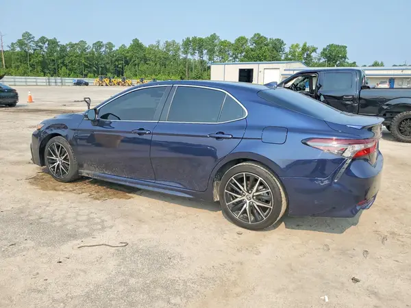 4T1G11AK4NU665867 2022 TOYOTA CAMRY - Image 2