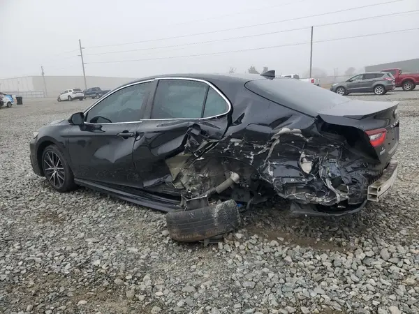 4T1G11AK4NU676836 2022 TOYOTA CAMRY - Image 2