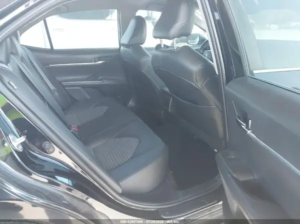 4T1G11AK4NU677243 2022 TOYOTA CAMRY - Image 8