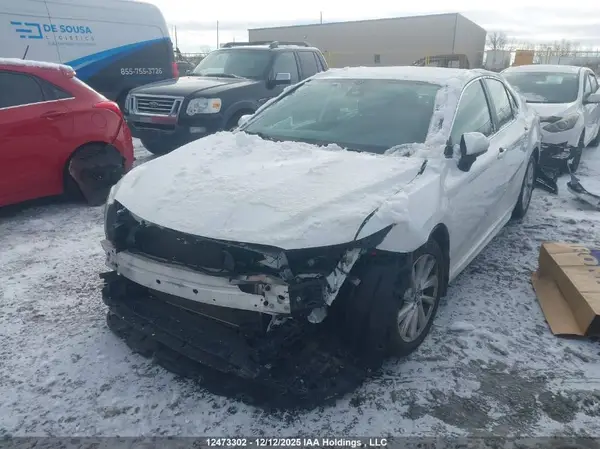 4T1G11AK4NU693460 2022 TOYOTA CAMRY - Image 2
