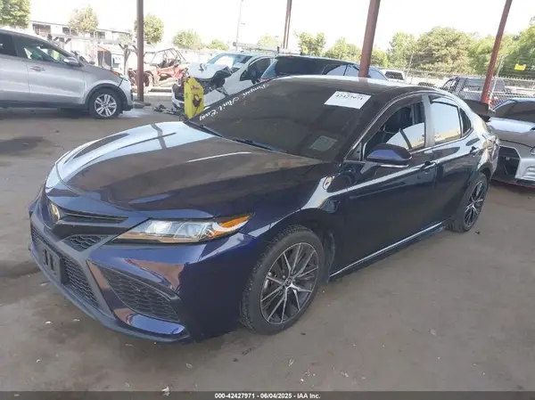 4T1G11AK4NU695046 2022 TOYOTA CAMRY - Image 2