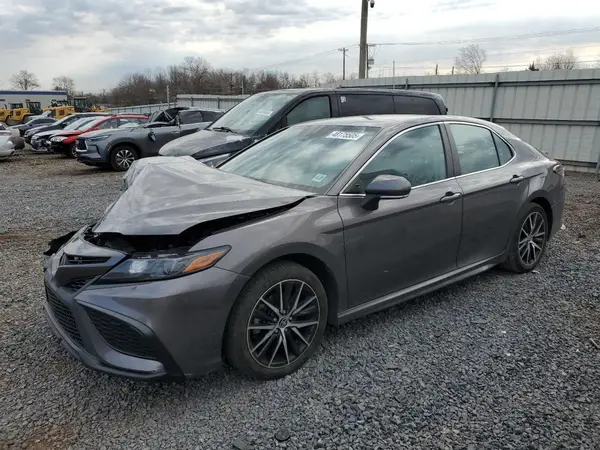 4T1G11AK4NU695354 2022 TOYOTA CAMRY - Image 1