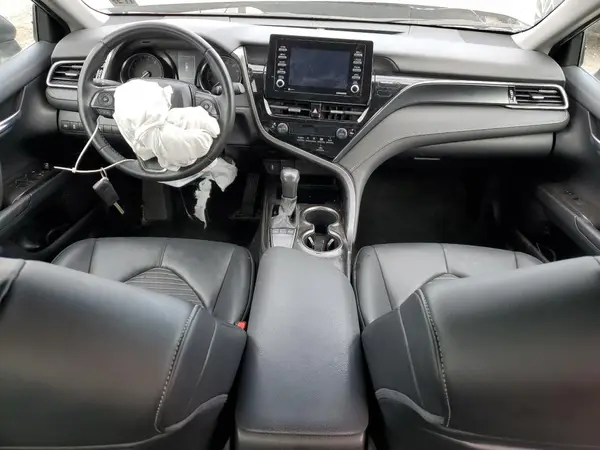4T1G11AK4NU695354 2022 TOYOTA CAMRY - Image 8
