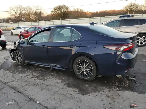 4T1G11AK4NU697976 2022 TOYOTA CAMRY - Image 2