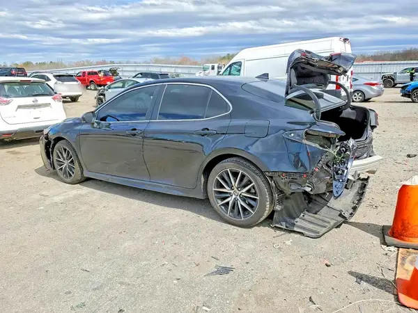 4T1G11AK4NU698500 2022 TOYOTA CAMRY - Image 2
