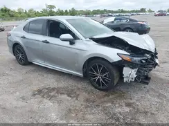 4T1G11AK4NU708636 2022 TOYOTA CAMRY