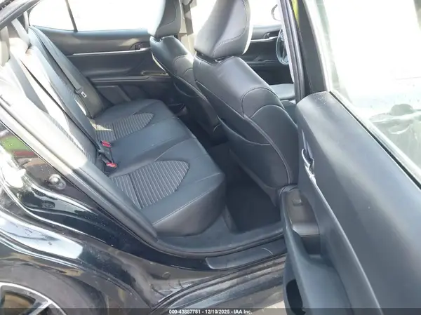 4T1G11AK4NU708829 2022 TOYOTA CAMRY - Image 8