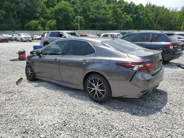 4T1G11AK4NU710855 2022 TOYOTA CAMRY - Image 2
