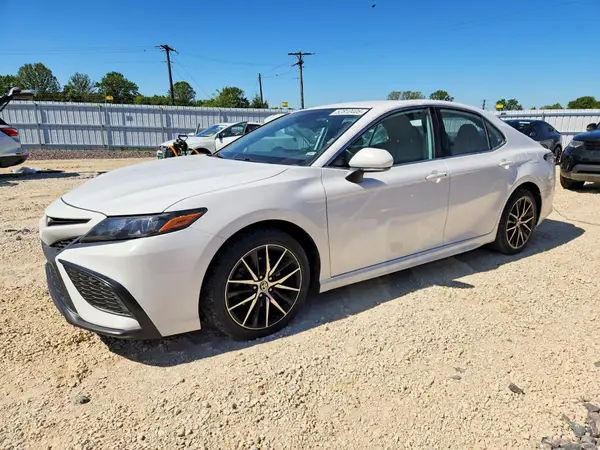 4T1G11AK4NU713738 2022 TOYOTA CAMRY - Image 1