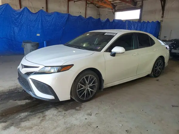 4T1G11AK4NU716879 2022 TOYOTA CAMRY - Image 1