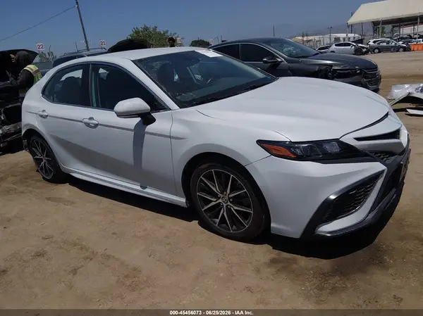 4T1G11AK4PU085456 2023 TOYOTA CAMRY - Image 1