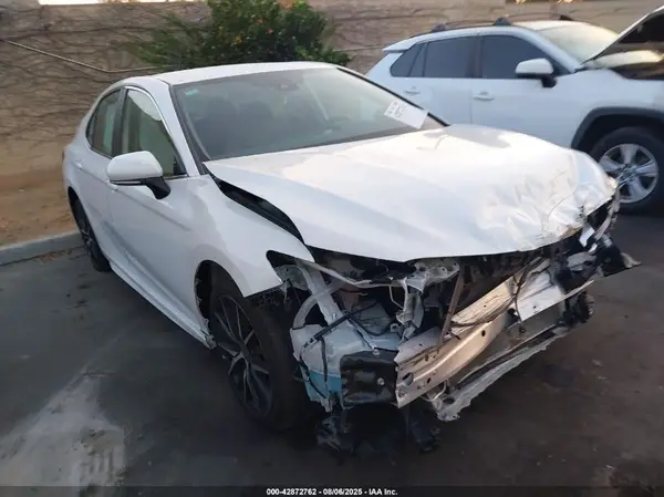 4T1G11AK4PU086090 2023 TOYOTA CAMRY - Image 1