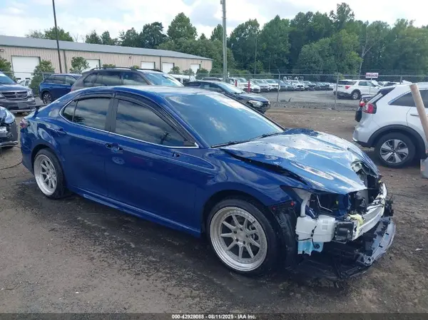 4T1G11AK4PU102689 2023 TOYOTA CAMRY - Image 1