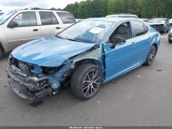 4T1G11AK4PU102756 2023 TOYOTA CAMRY - Image 2