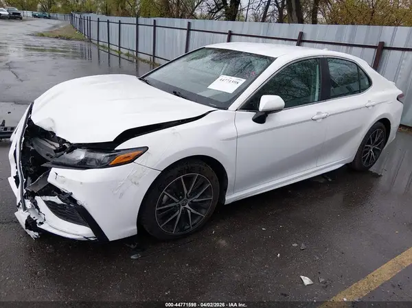 4T1G11AK4PU118696 2023 TOYOTA CAMRY - Image 2