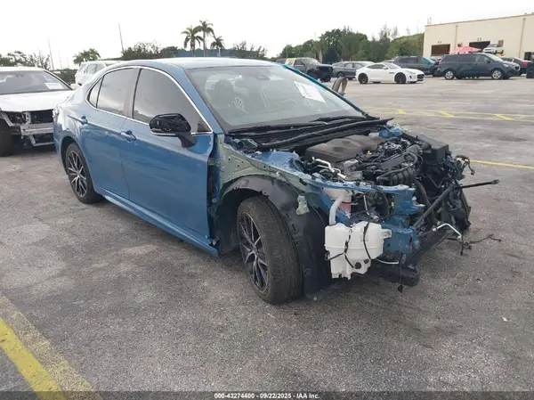 4T1G11AK4PU126636 2023 TOYOTA CAMRY - Image 1