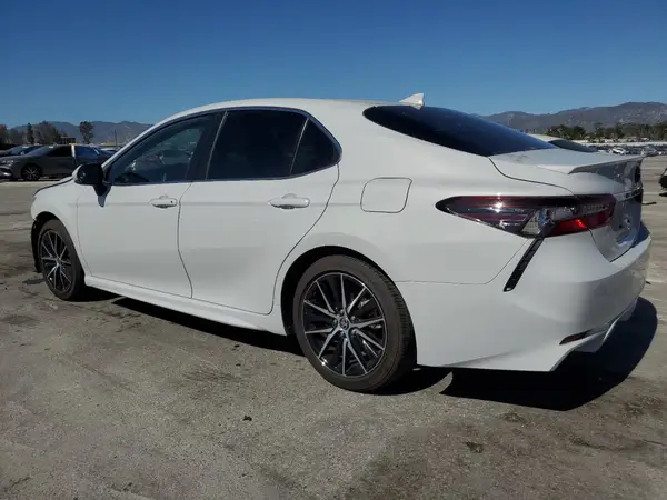 4T1G11AK4PU131156 2023 TOYOTA CAMRY - Image 2