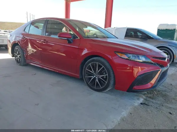 4T1G11AK4PU135207 2023 TOYOTA CAMRY - Image 1