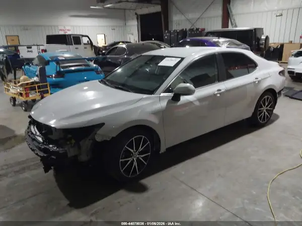 4T1G11AK4PU135630 2023 TOYOTA CAMRY - Image 2
