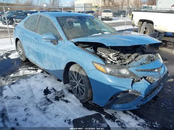 4T1G11AK4PU155909 2023 TOYOTA CAMRY - Image 1