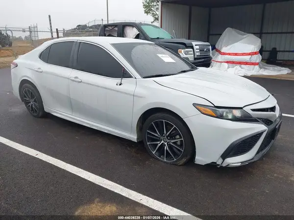 4T1G11AK4PU163895 2023 TOYOTA CAMRY - Image 1