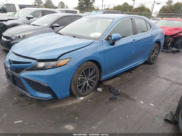 4T1G11AK4PU184102 2023 TOYOTA CAMRY - Image 2