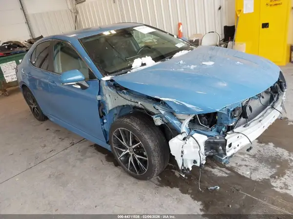 4T1G11AK4PU187937 2023 TOYOTA CAMRY - Image 1